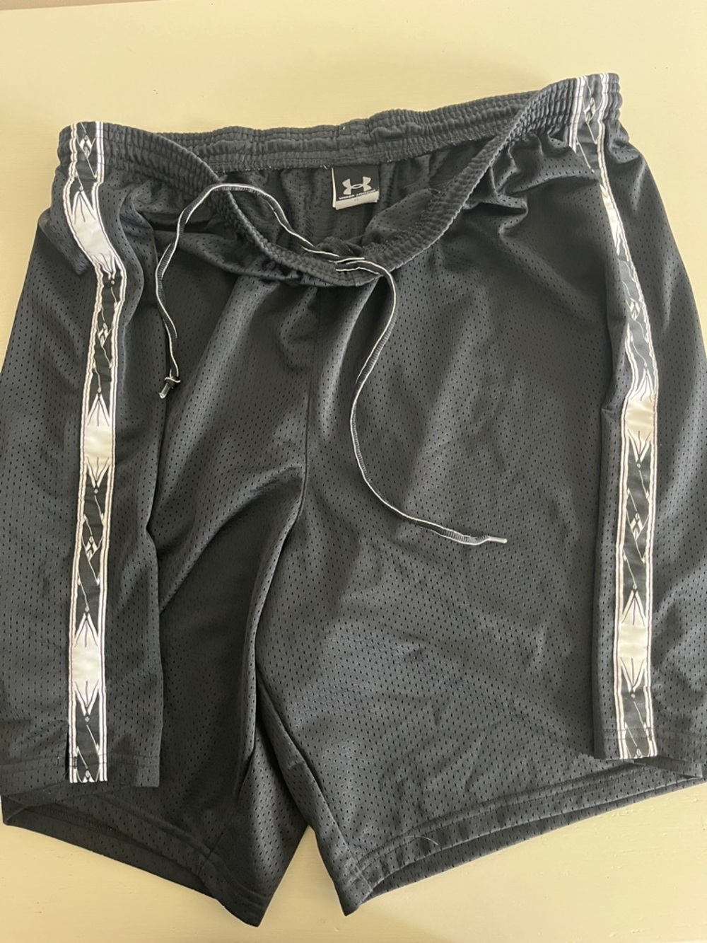 Under Armour Men’s Black Mesh Athletic Shorts with White Side Stripe
